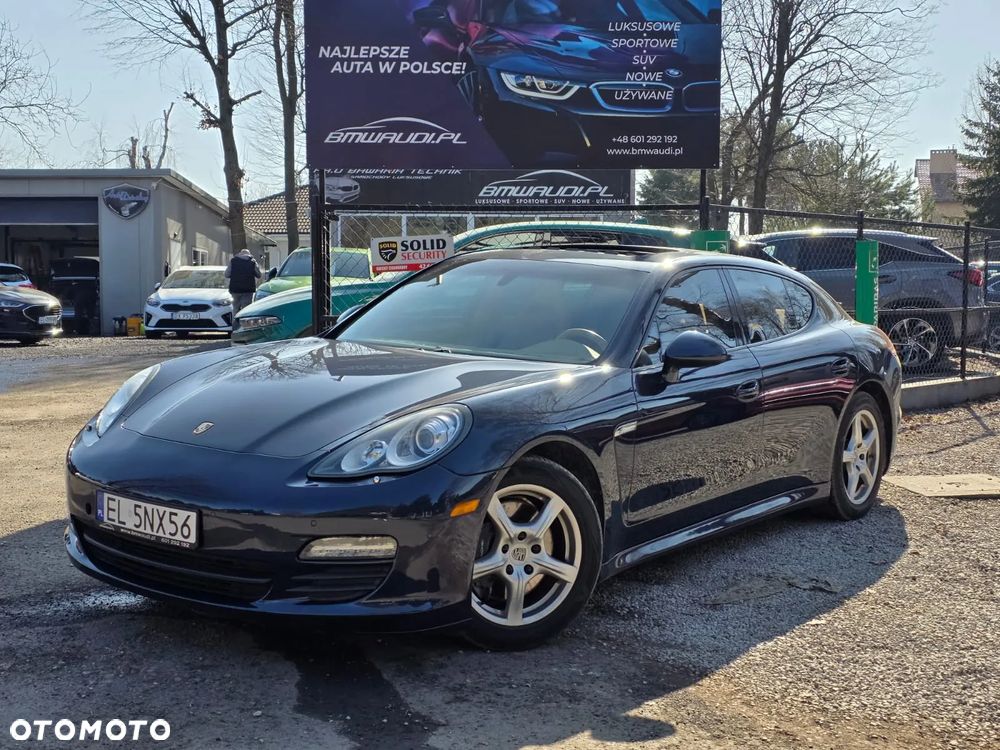 Porsche Panamera 4 PDK Platinum Edition - 1