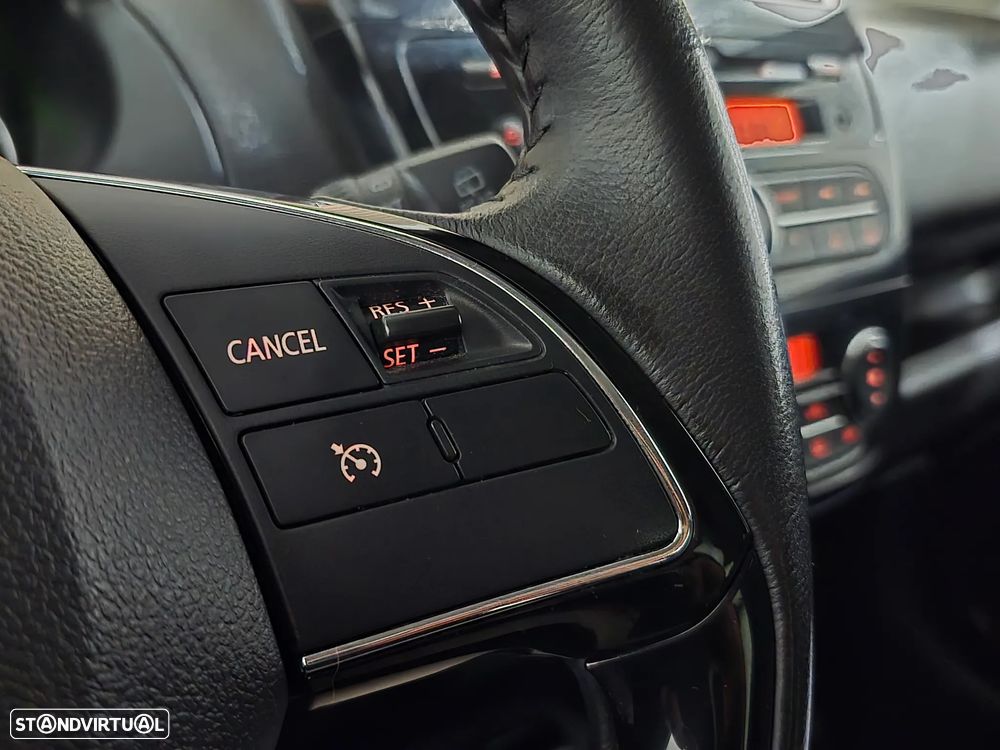 Mitsubishi Space Star 1.2 Intense Connect Edition - 19