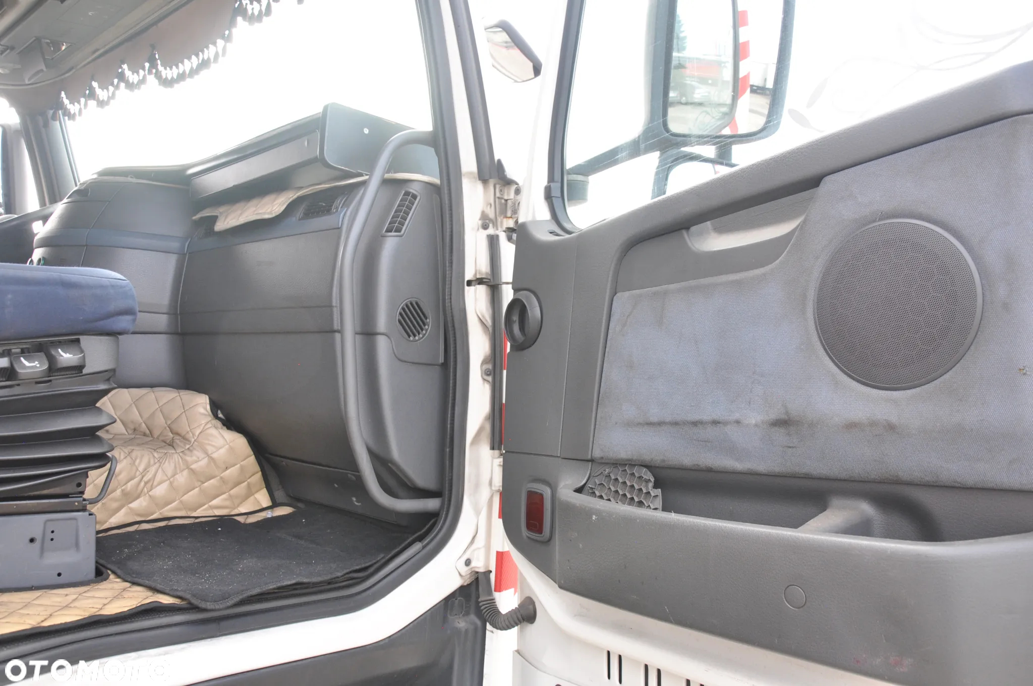 Volvo FH480 LOW DECK - 17