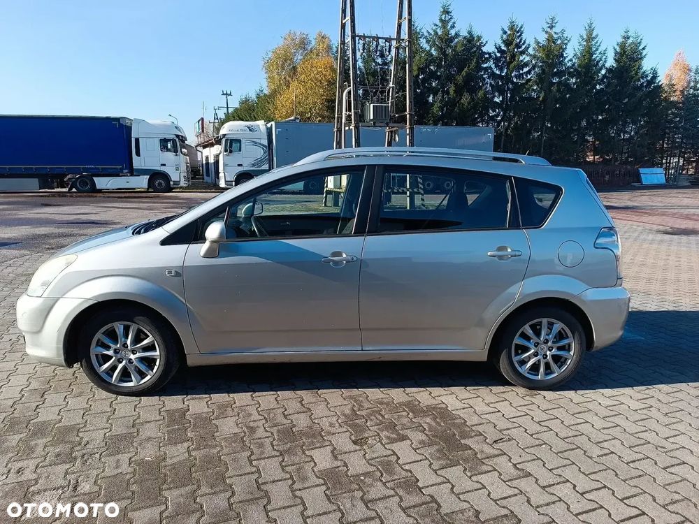 Toyota Corolla Verso - 1