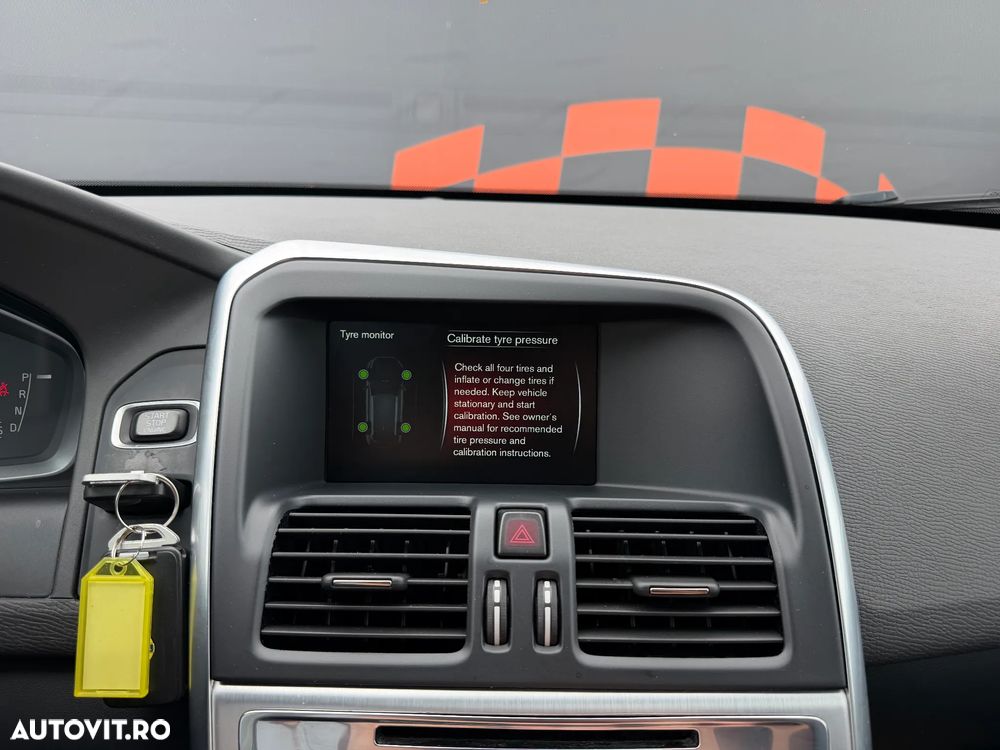 Volvo XC 60 D3 Geartronic Summum - 21