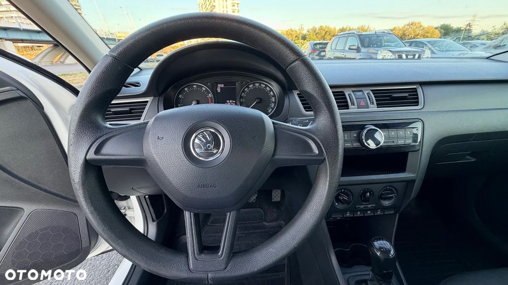 Skoda RAPID 1.2 TSI Active - 12
