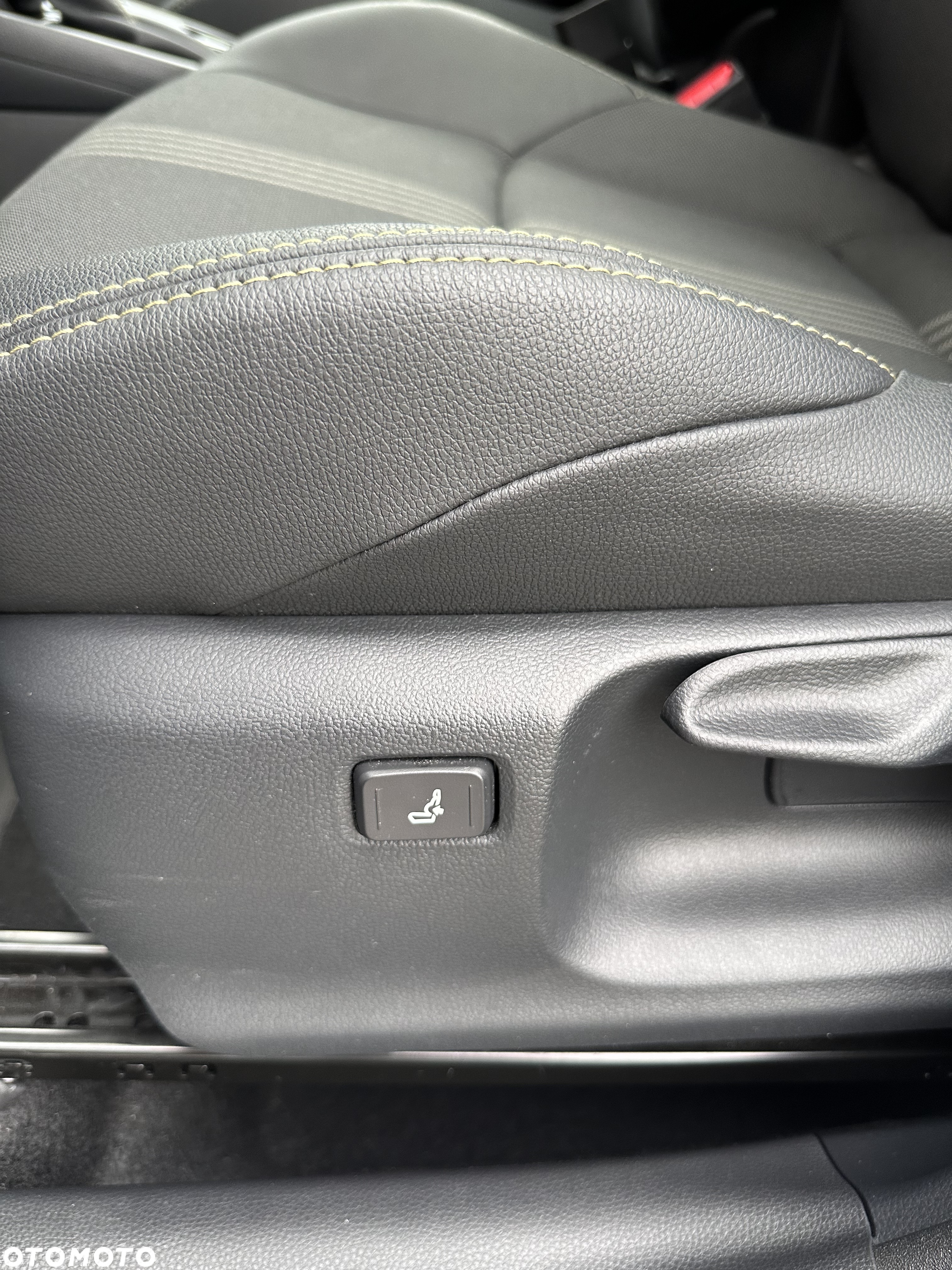 Toyota Yaris Cross Hybrid 1.5 Adventure - 11