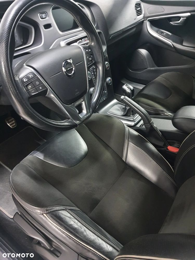 Volvo V40 D2 Drive-E SCR R-Design Momentum - 5