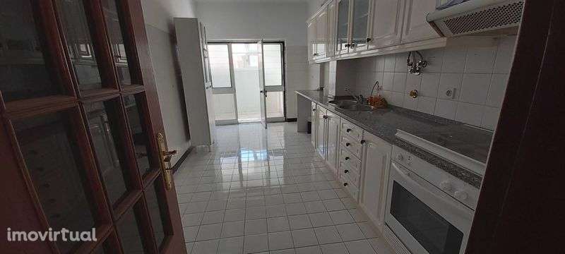 T2 Moita com Quintal - Grande imagem: 2/11