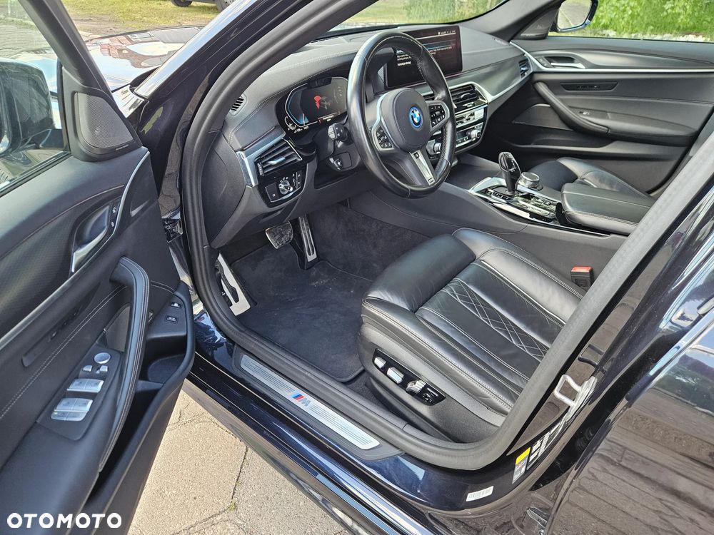 BMW Seria 5 545e xDrive M Sport sport - 18