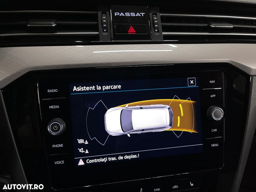 Volkswagen Passat 2.0 TDI DSG Comfortline - 17