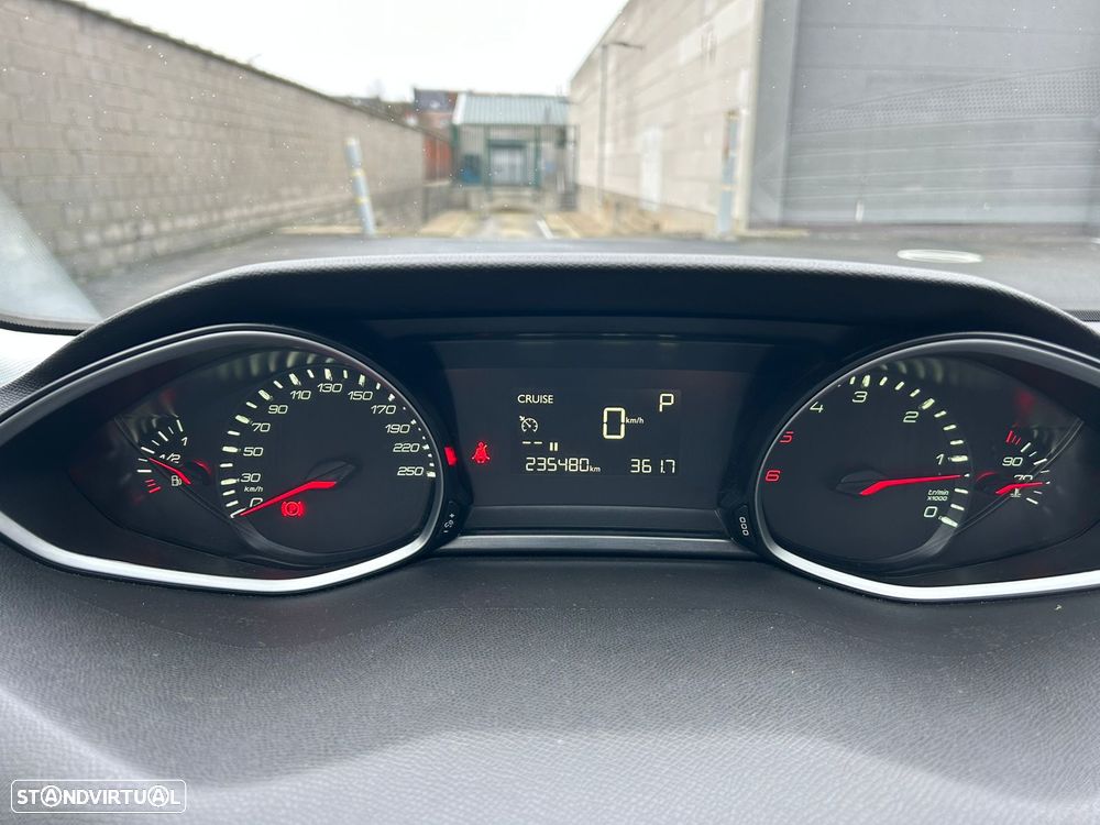 Peugeot 308 SW 1.5 BlueHDi GT EAT8 - 2