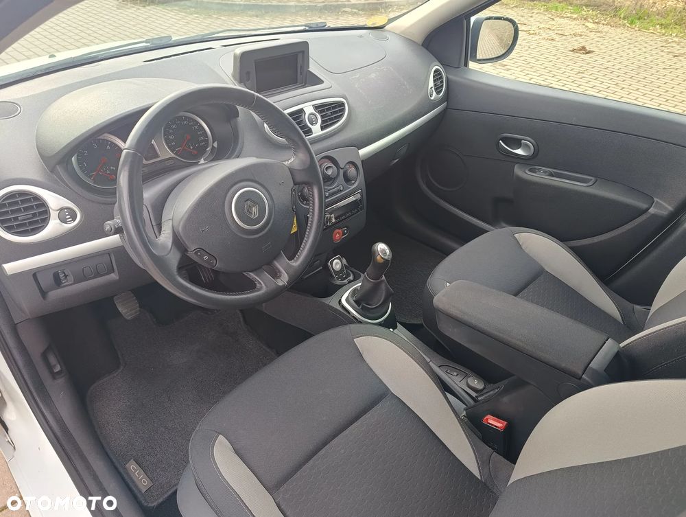 Renault Clio 1.5 dCi Business - 13