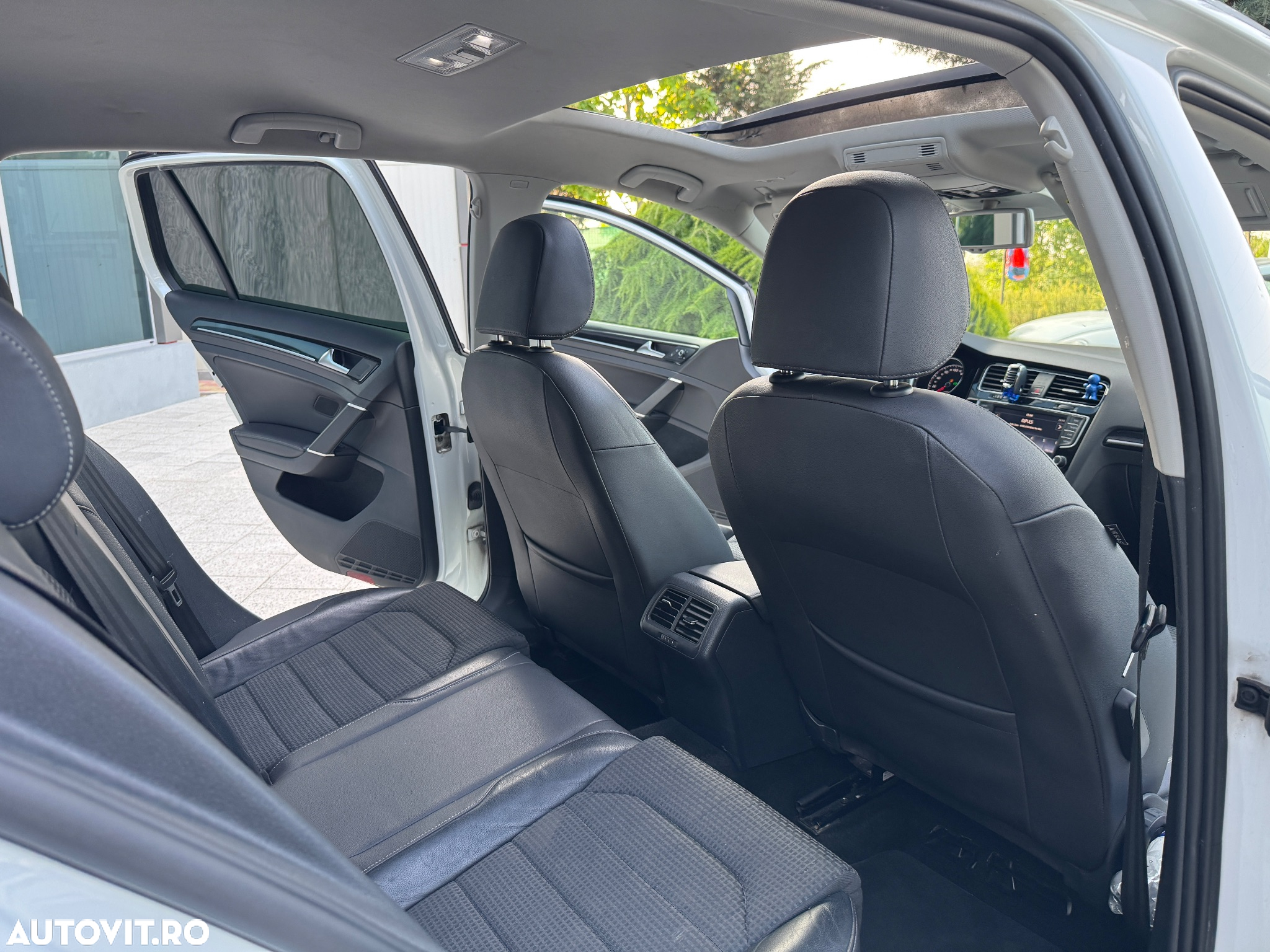 Volkswagen Golf 2.0 TDI SCR DSG Comfortline - 13