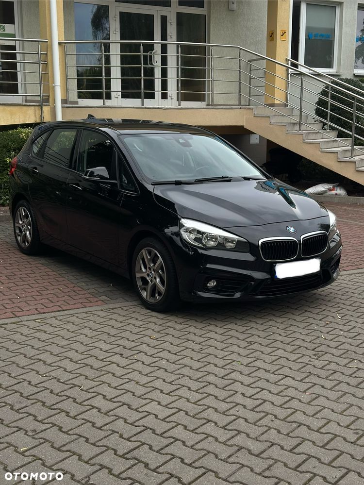 BMW Seria 2 218d - 3