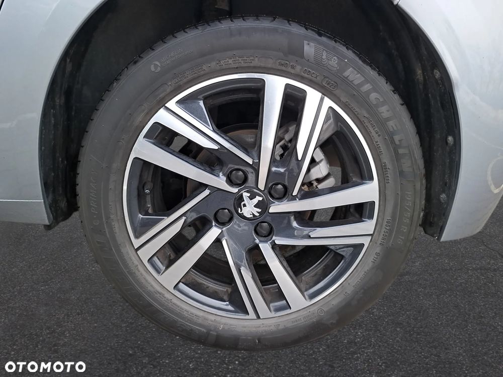 Peugeot 208 1.2 PureTech Allure Pack S&S EAT8 - 10