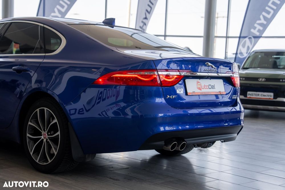 Jaguar XF 20d AWD Prestige - 17