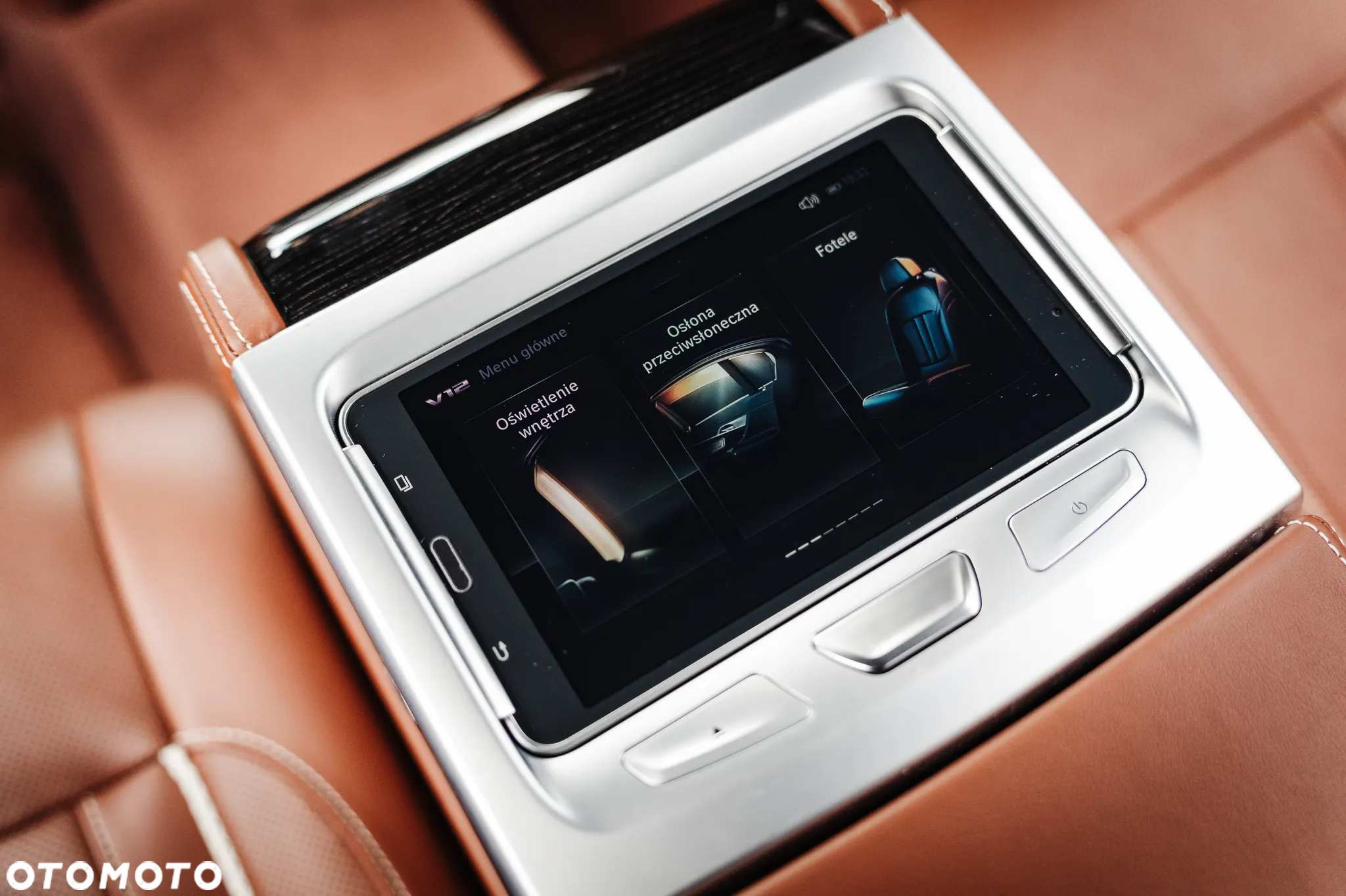 BMW Seria 7 M760Li xDrive - 24