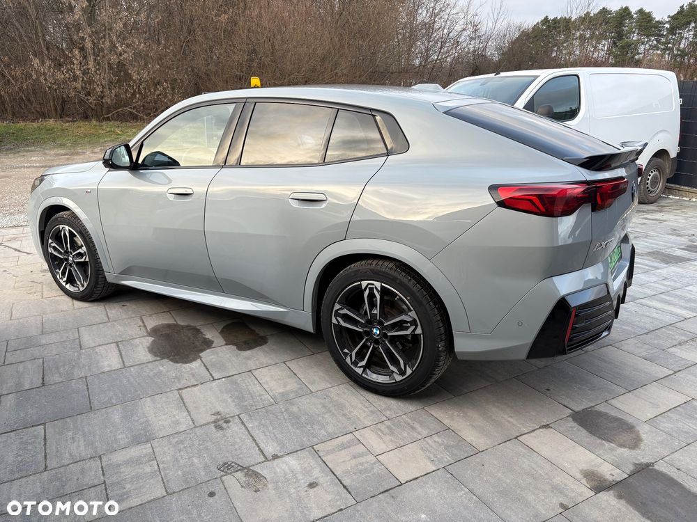 BMW iX2 xDrive30 66.5kWh M Sport Edition - 8