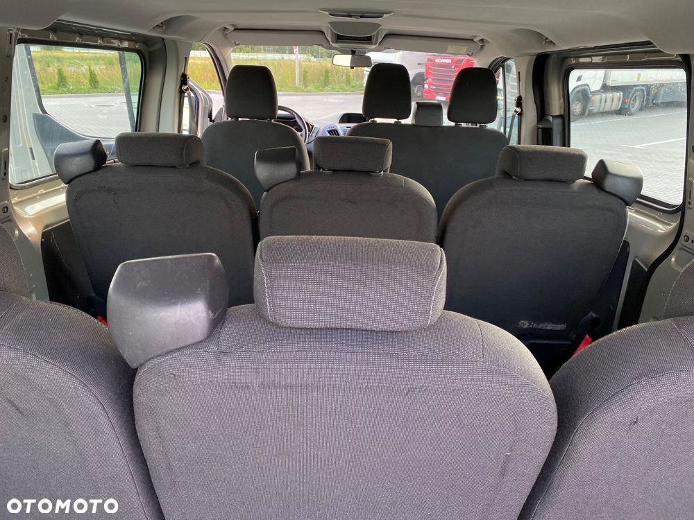 Ford Tourneo Custom - 10