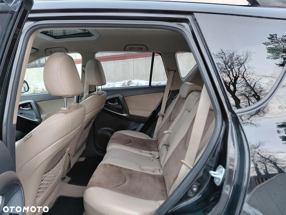 Toyota RAV4 2.2 D-4D 4x4 Sol - 17