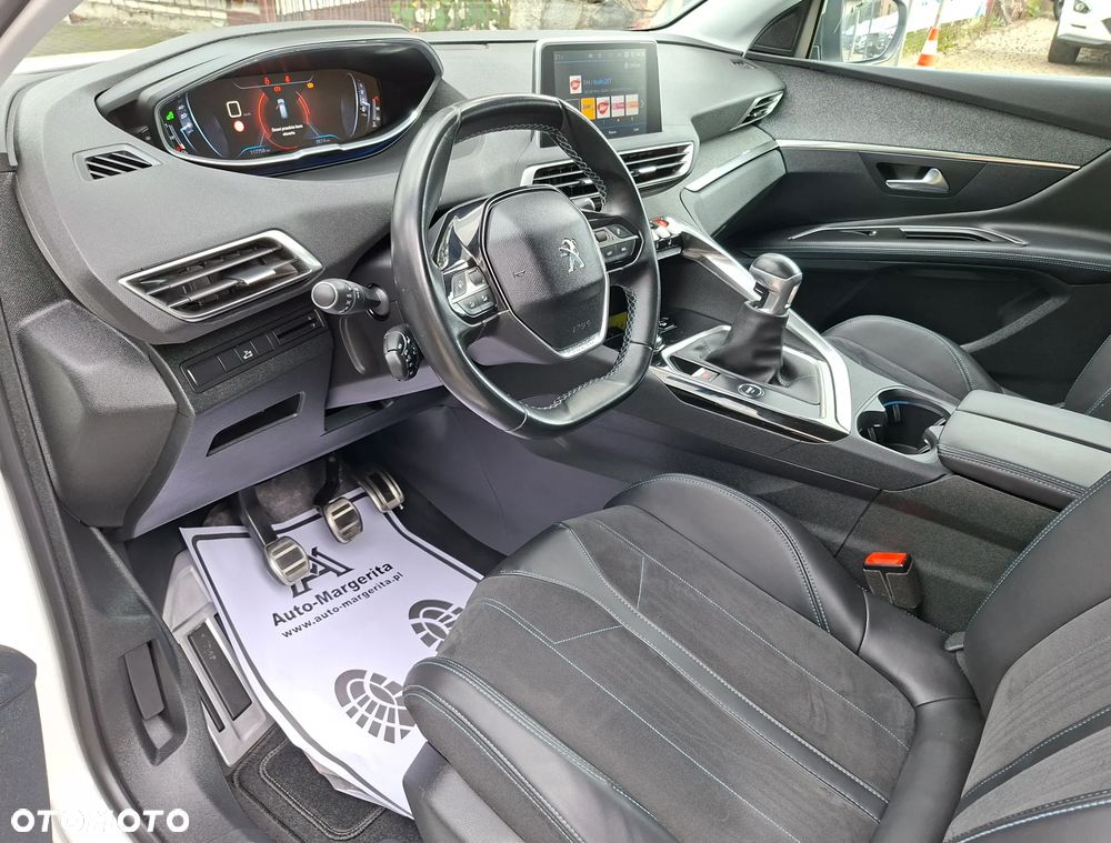 Peugeot 3008 BlueHDi 130 Stop & Start EAT8 Roadtrip - 14