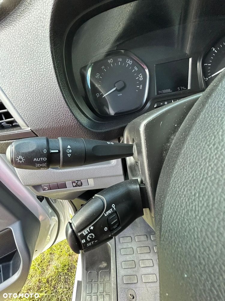 Opel Vivaro - 13