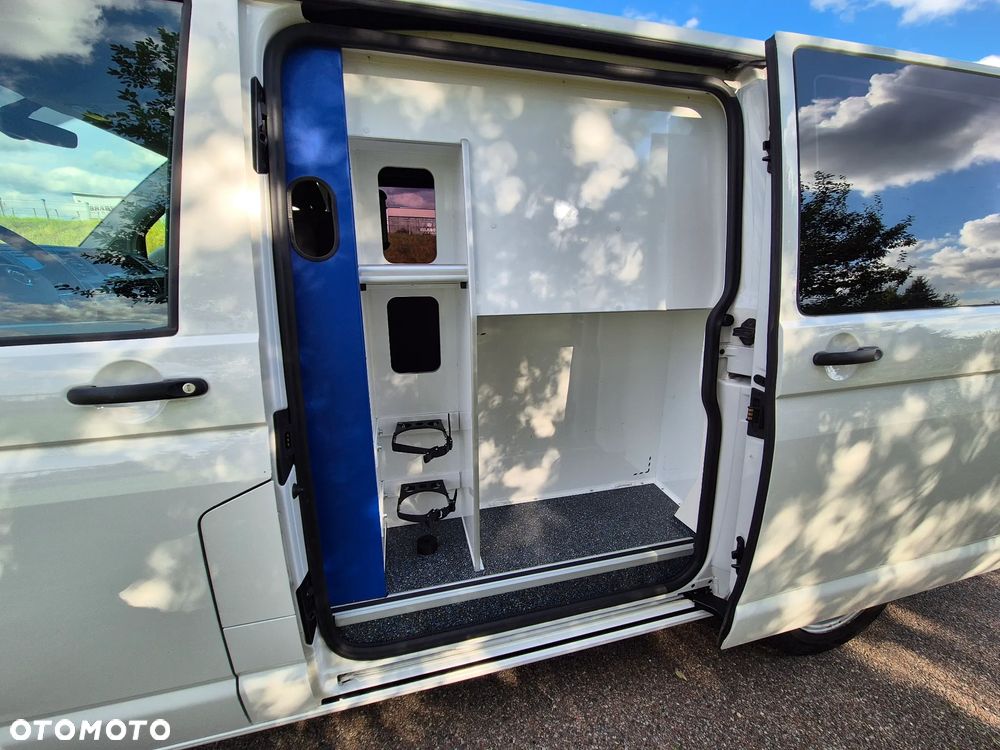 Volkswagen Transporter - 23