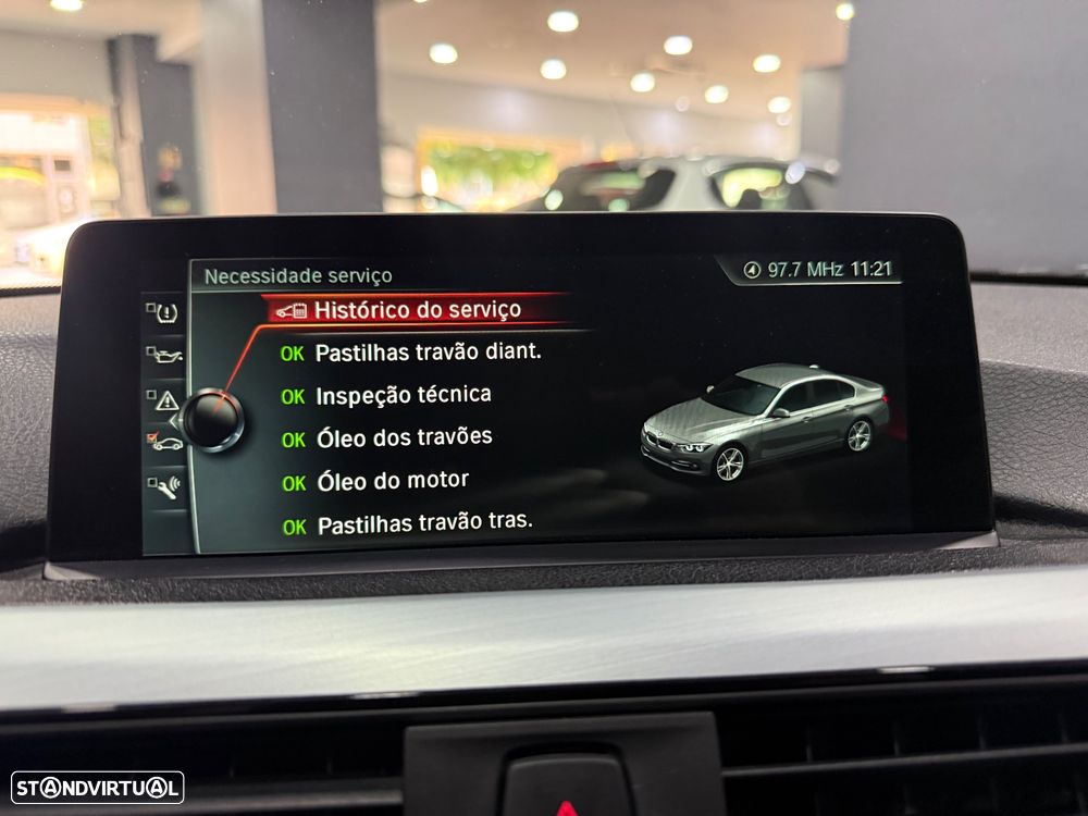 BMW 330 e iPerformance Pack M - 28