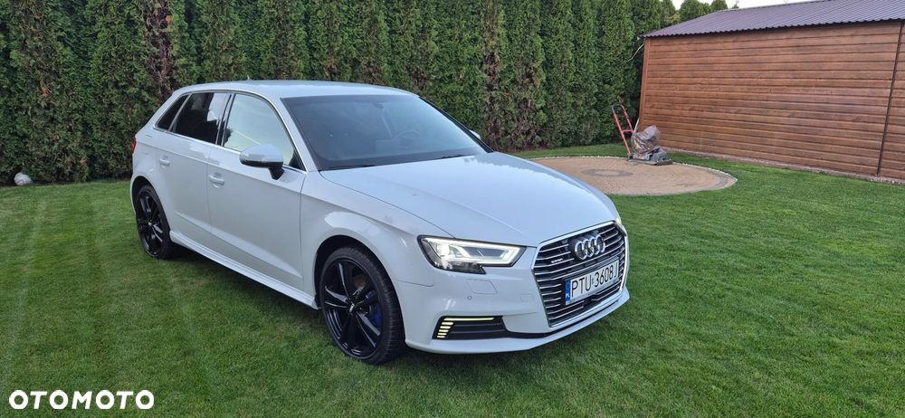 Audi A3 Sportback 1.4 TFSI e-tron S tronic - 4