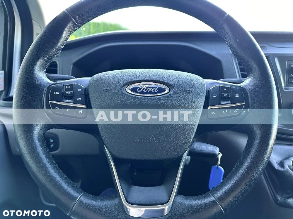 Ford Transit - 25