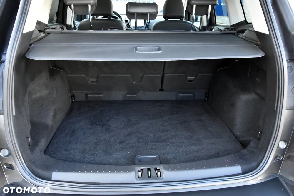 Ford Kuga 2.0 TDCi 4x4 Titanium - 23