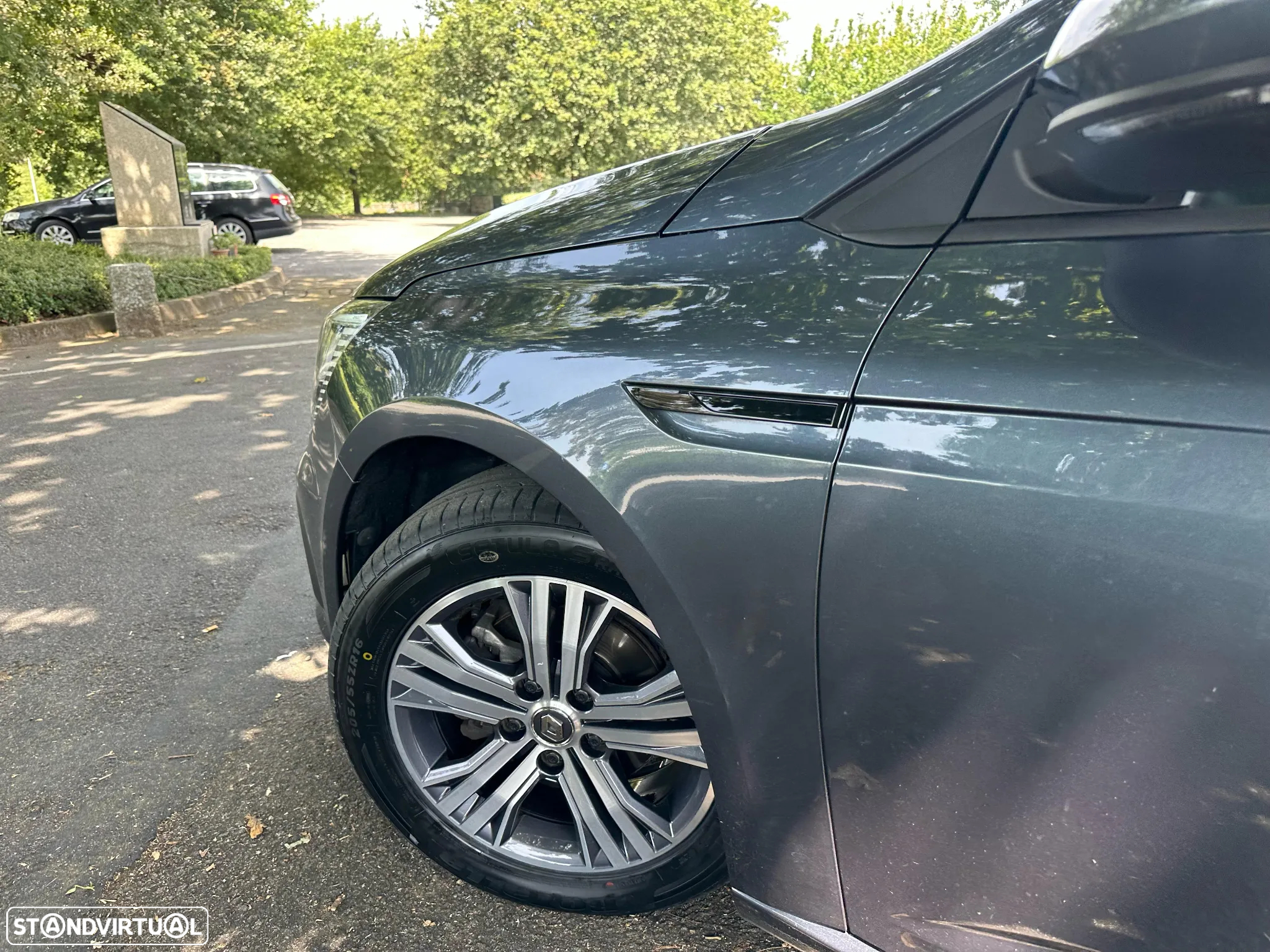 Renault Mégane BLUE dCi 115 EDC Deluxe-Pack LIMITED - 17