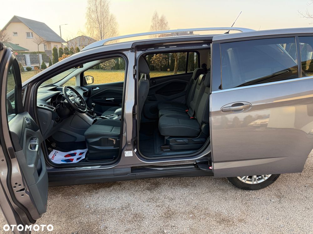 Ford Grand C-MAX - 6