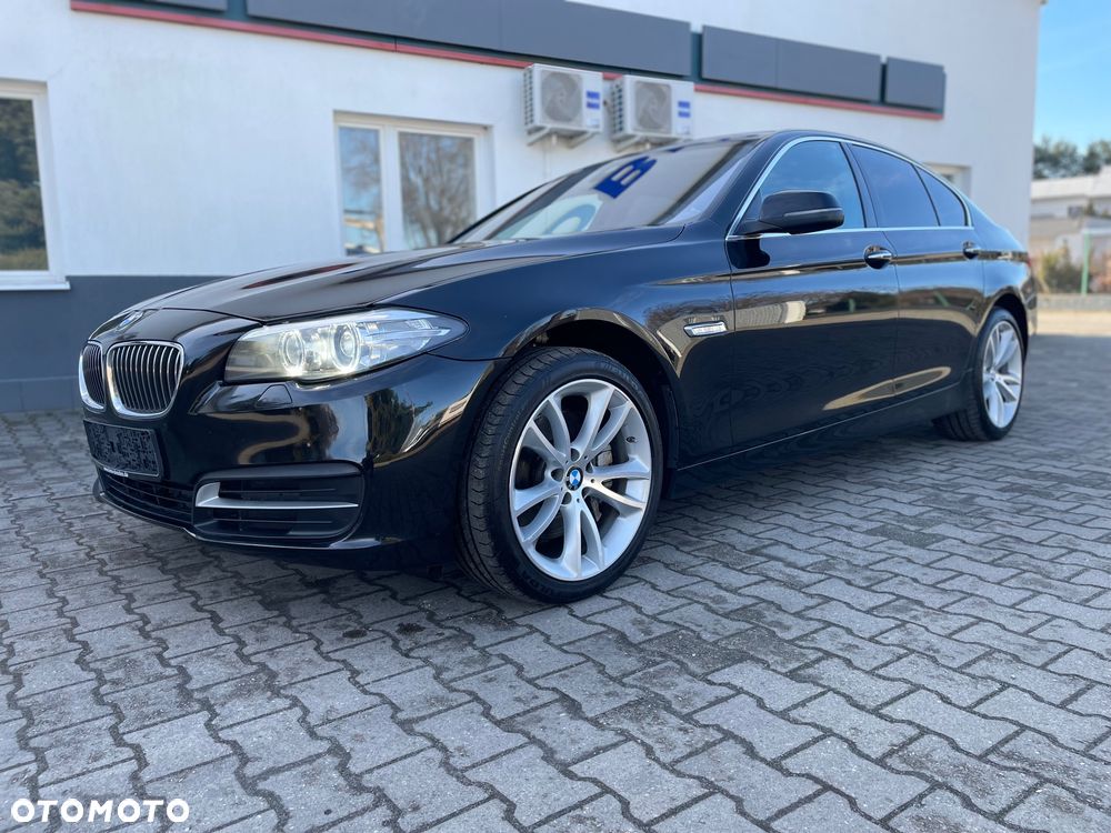 BMW Seria 5 535d Sport-Aut Luxury Line - 2