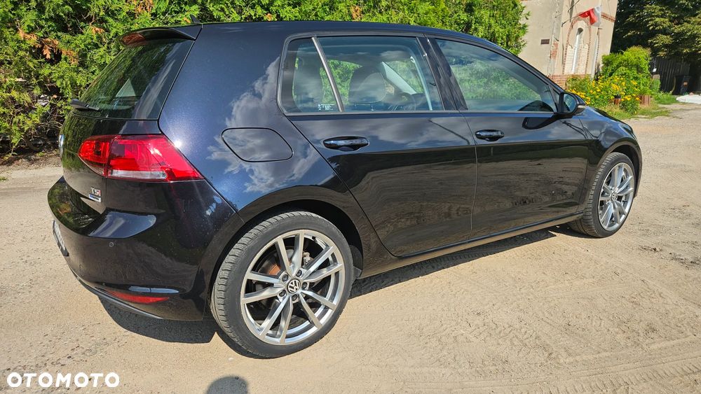 Volkswagen Golf 1.4 TSI BMT Highline - 4