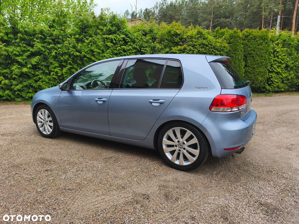 Volkswagen Golf - 11