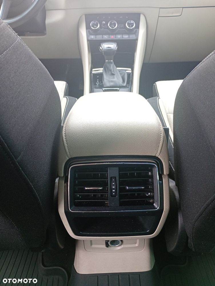 Skoda Karoq 1.6 TDI 4x2 Style DSG - 11