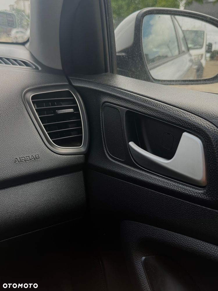 Hyundai i20 - 12