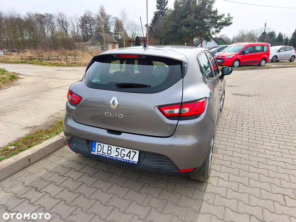 Renault Clio 1.2 16V Life - 13