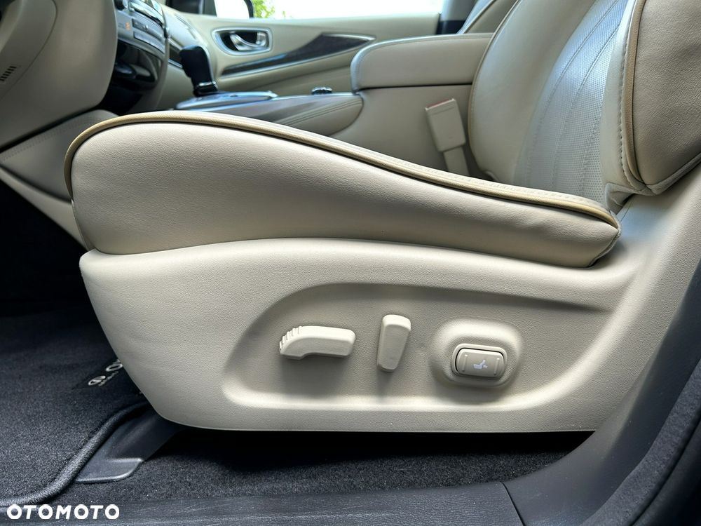Infiniti QX60 - 12