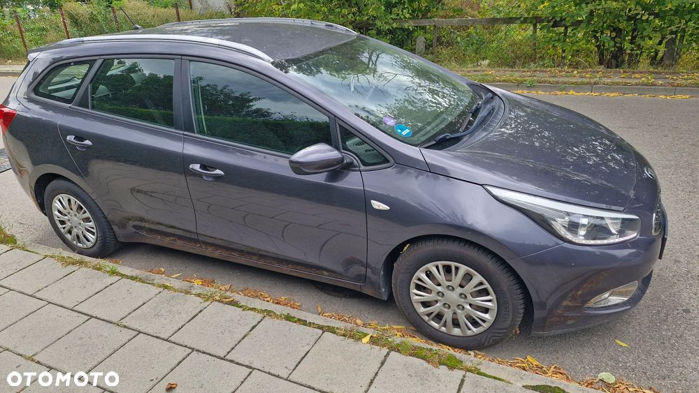 Kia Ceed - 8