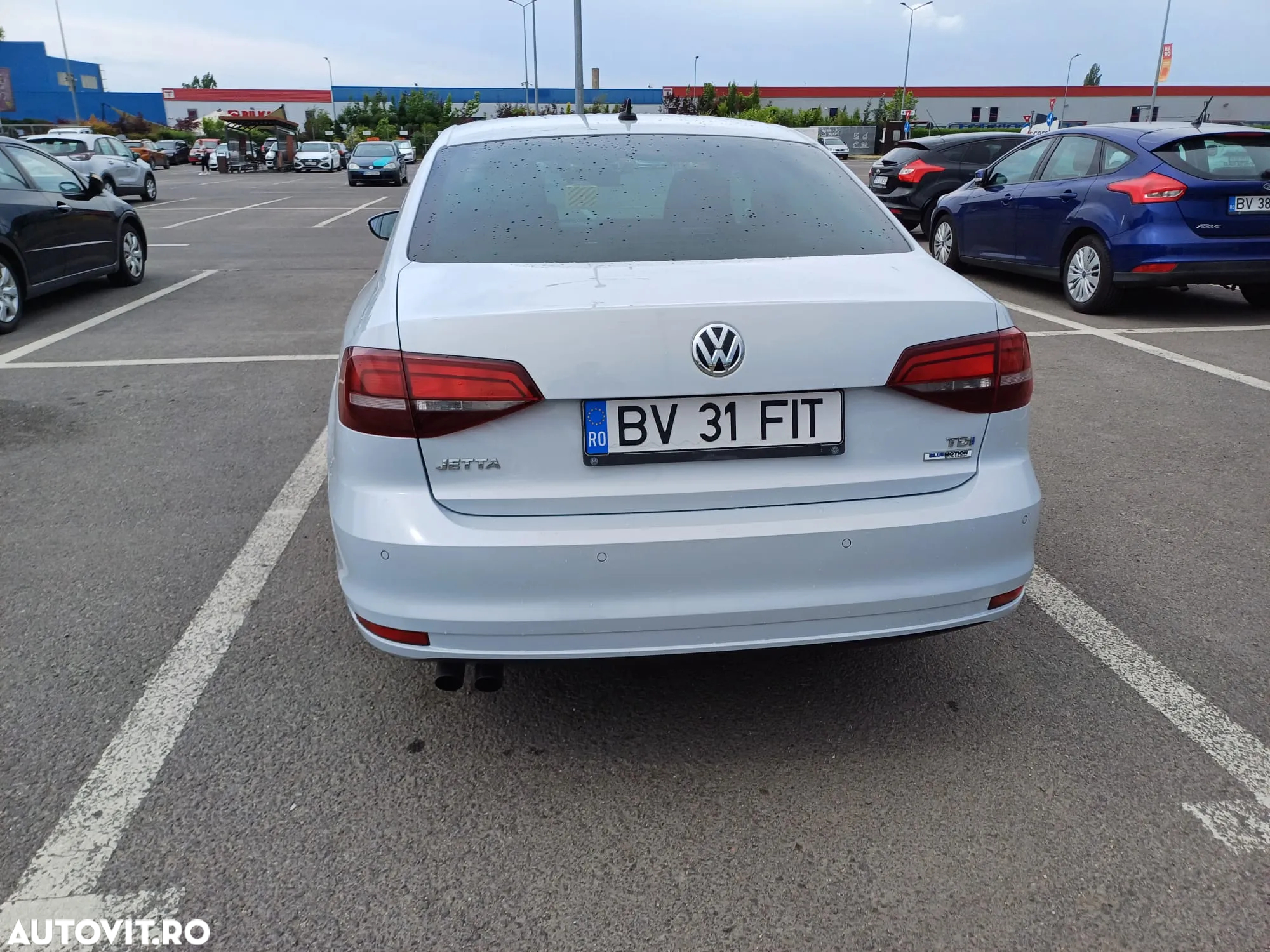 Volkswagen Jetta 2.0 TDI Comfortline - 6