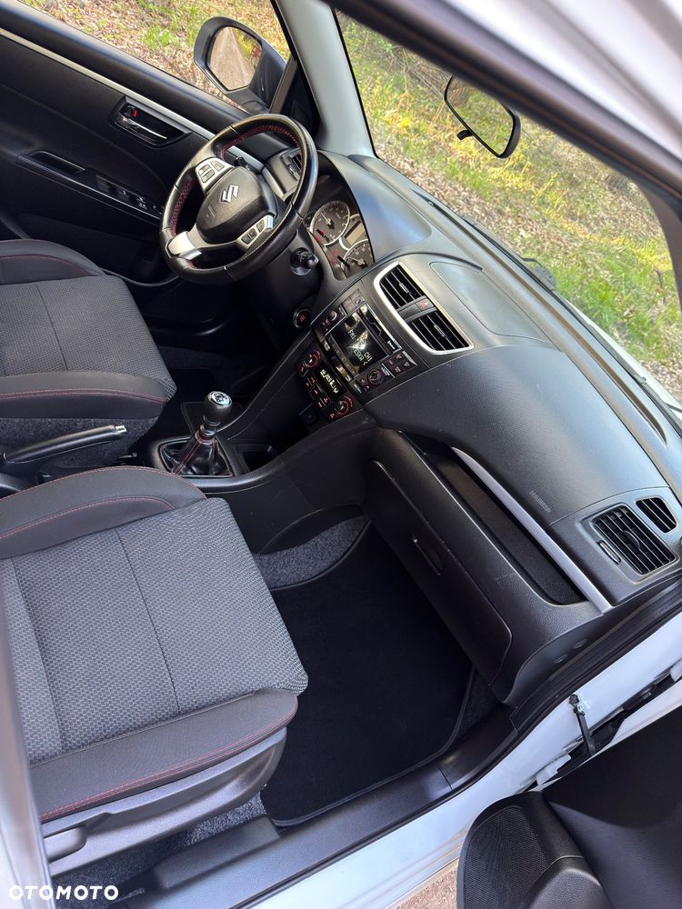 Suzuki Swift 1.6 Sport - 11