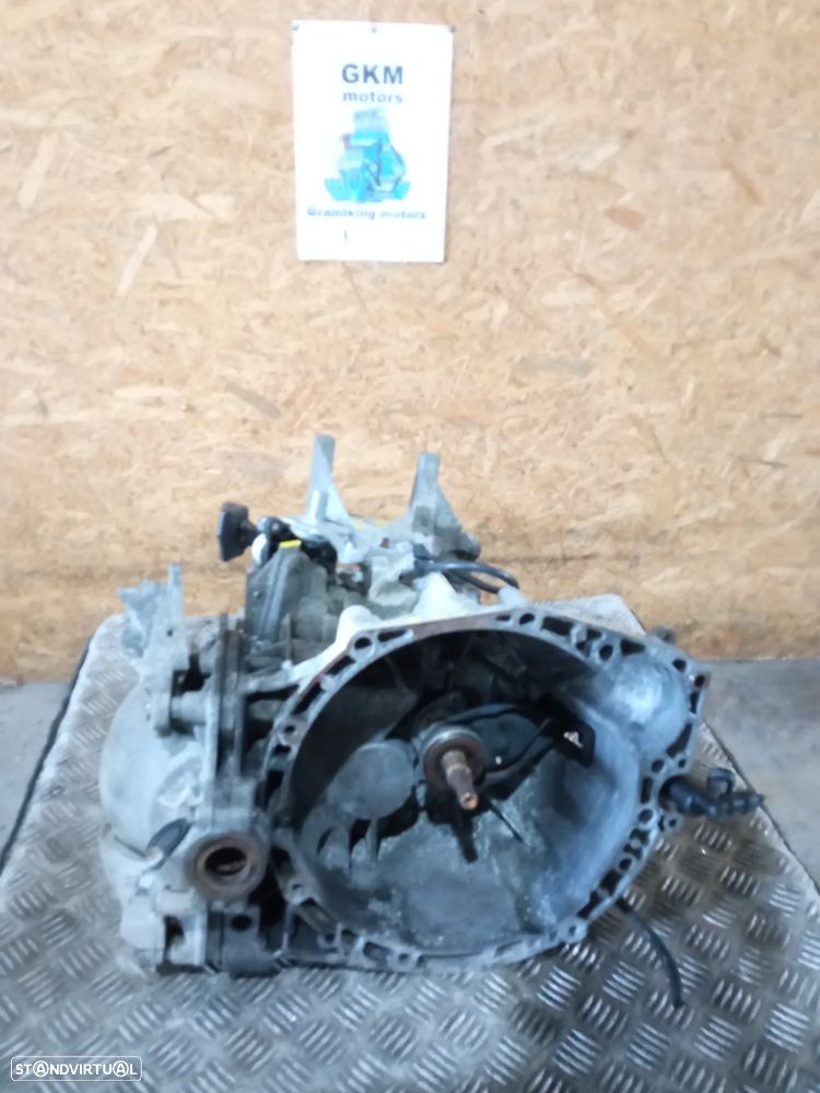 Caixa de 6 velocidades Citroen C5 2.0Hdi REF: 20MB25 - 6