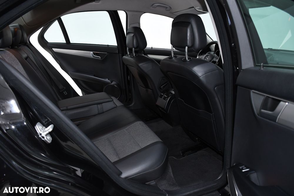 Mercedes-Benz C 220 CDI 7G-TRONIC Avantgarde Edition - 14