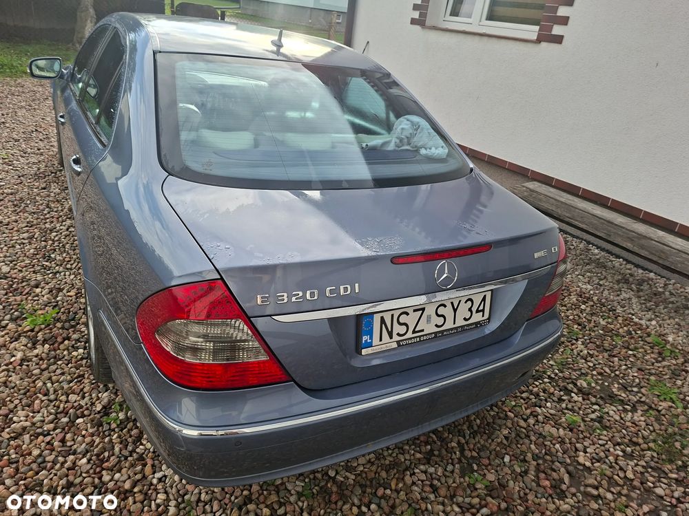 Mercedes-Benz Klasa E - 4