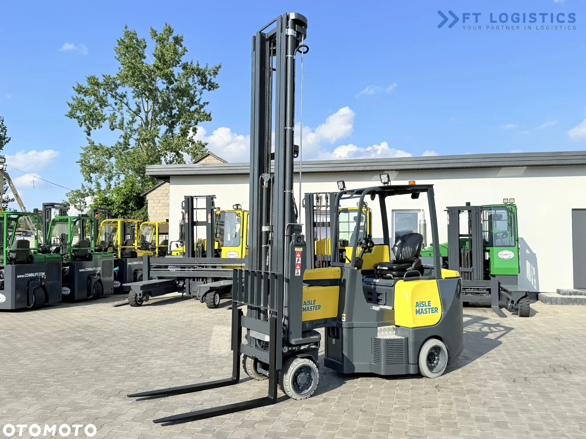 Combilift AISLE MASTER 20SHE / PRZEGUBOWY WÓZEK WIDŁOWY / TRIPLEX 8500MM / ELEKTRYCZNY / WOLNY SKOK / PRZESUW WIDEŁ / NOWE OPONY / JEDYNE 1176H / STAN IDEALNY / Szeroka oferta wózków czterokierunkowych i bocznych, dopasowanych do różnorodnych potrzeb i zastosowań - 4