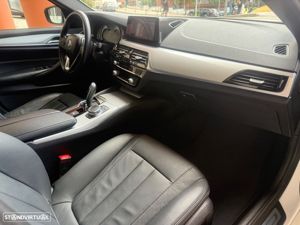 BMW 520 d Line Luxury Auto - 43