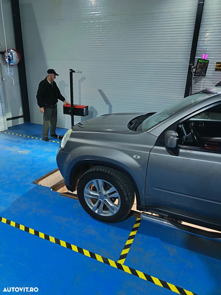 Nissan X-Trail 2.0 dCi 4x4 DPF SE - 7