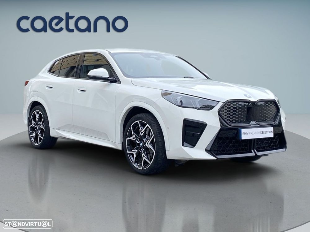 BMW iX2 eDrive20 Pack Desportivo M Pro - 23