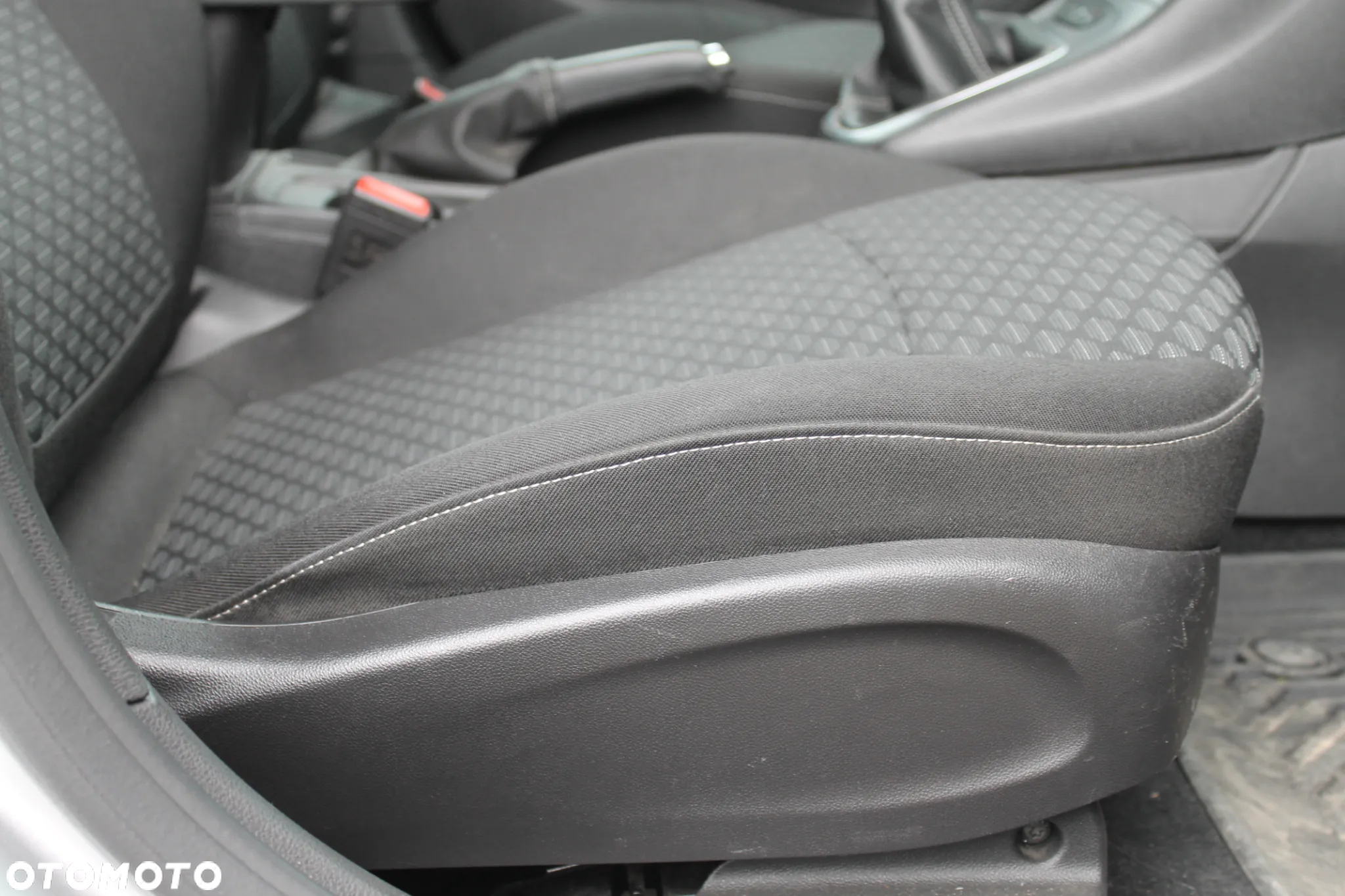 Opel Astra 1.6 CDTI Sports Tourer Active - 23