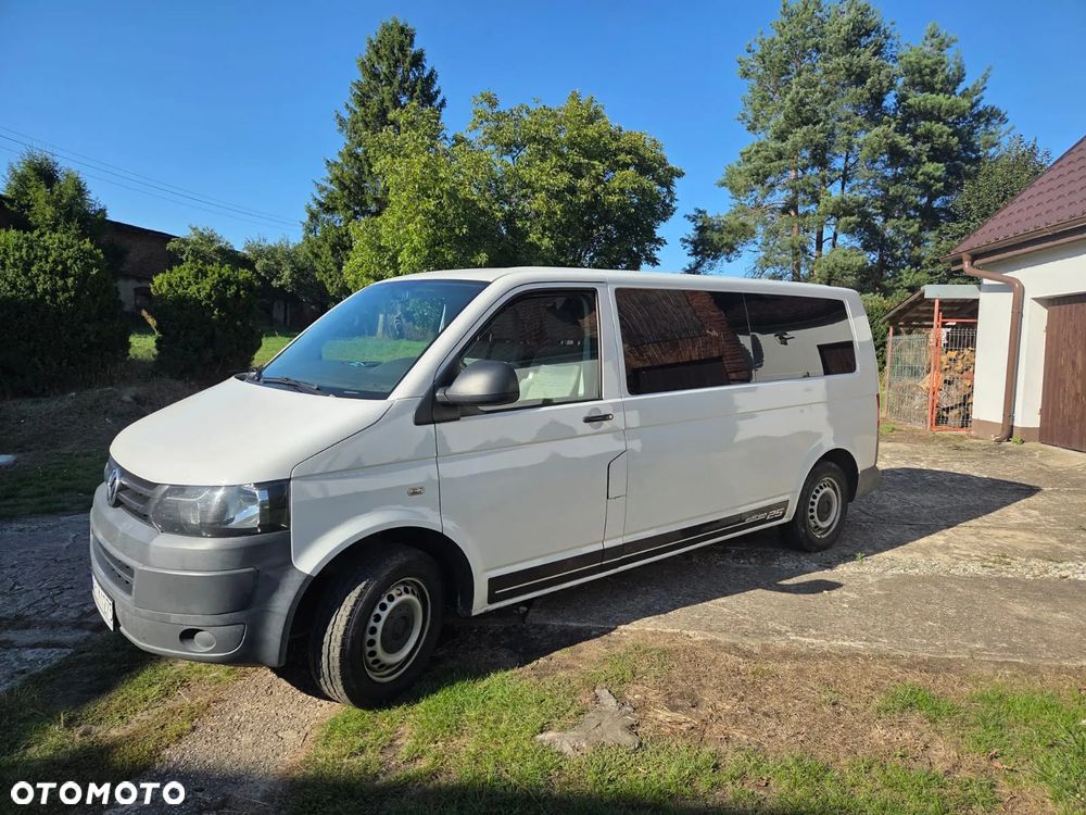 Volkswagen Transporter - 1