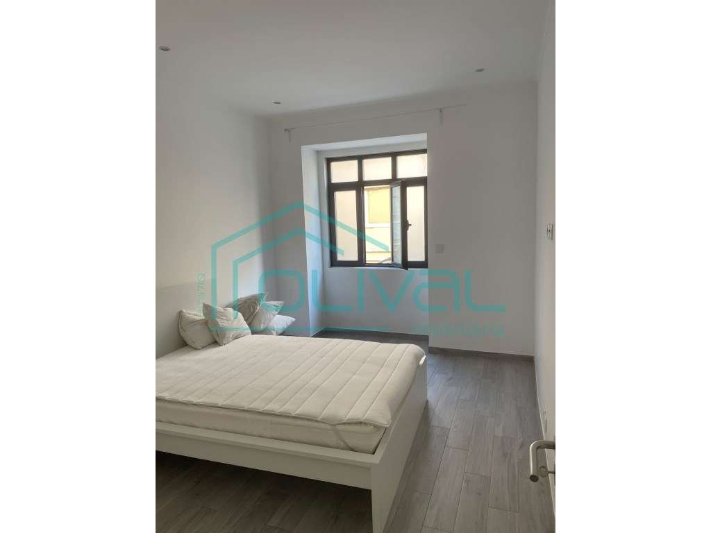 Apartamento T2 com terraço Renovado - Grande imagem: 4/9